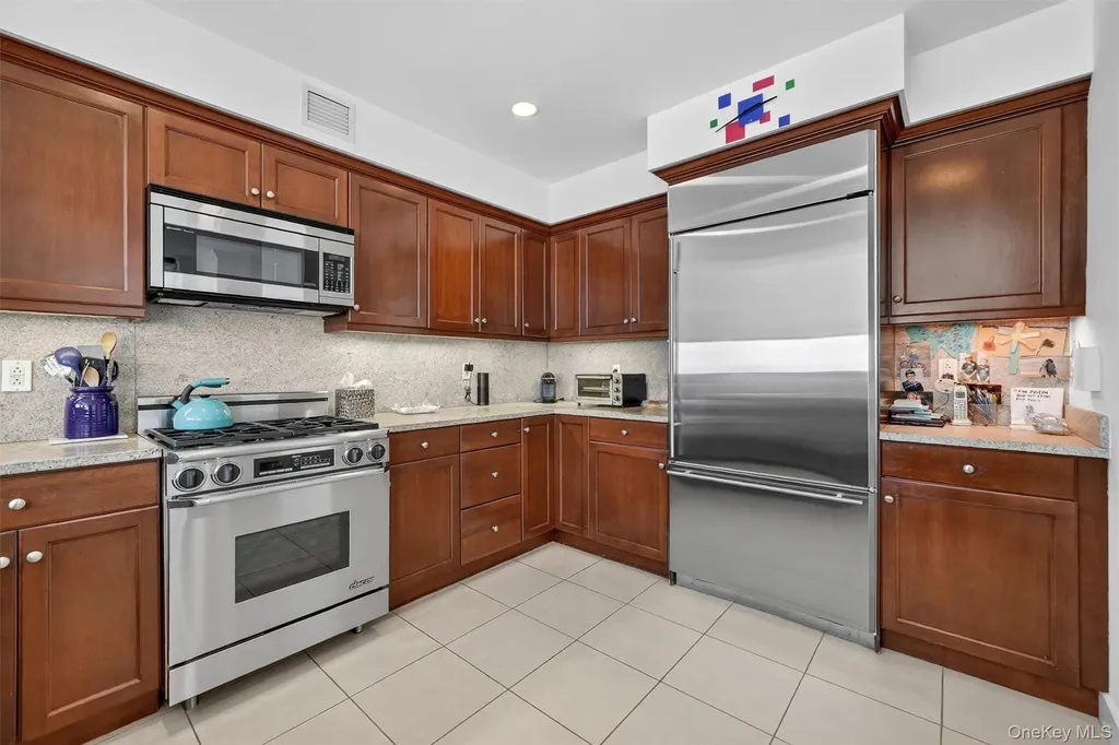 10 City Place White Plains NY 10601
