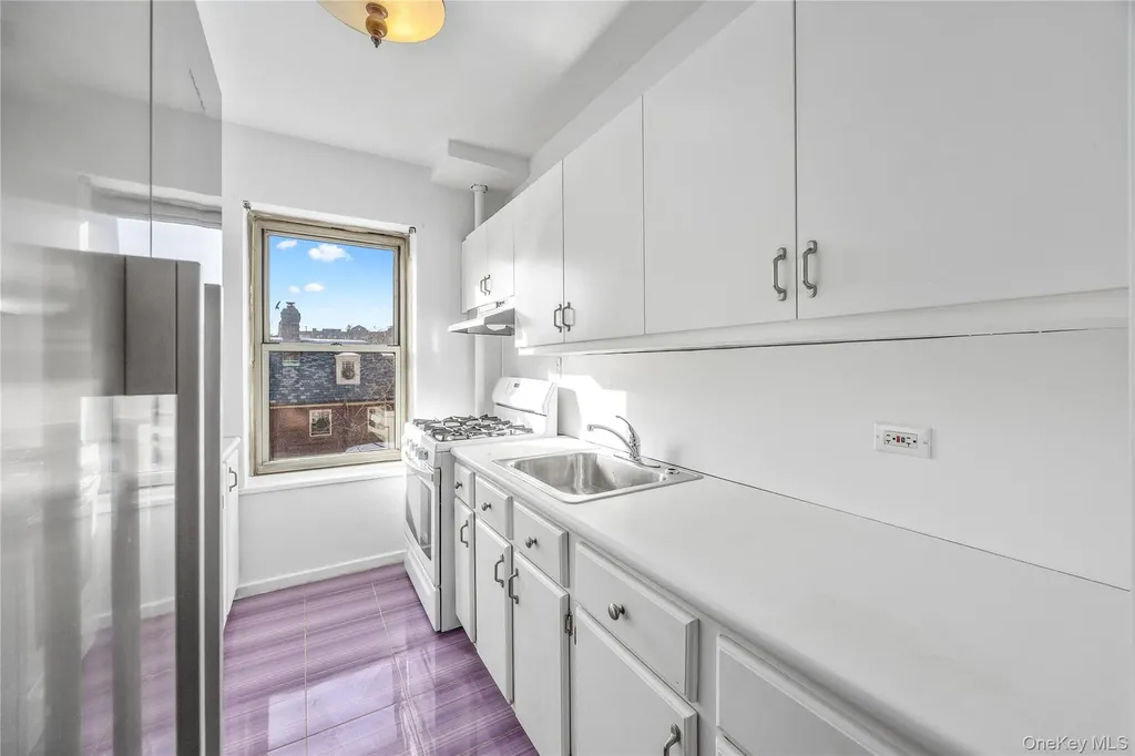 34-41 85th Street Jackson Heights NY 11372