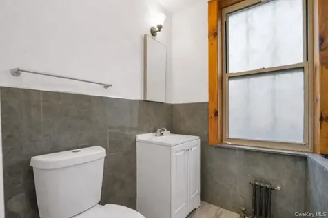 584 Sterling Place Brooklyn NY 11238