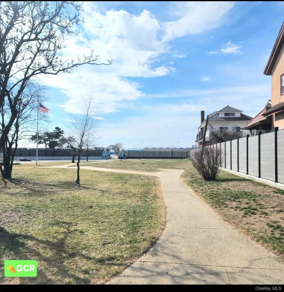3718 Lyme Avenue Brooklyn NY 11224