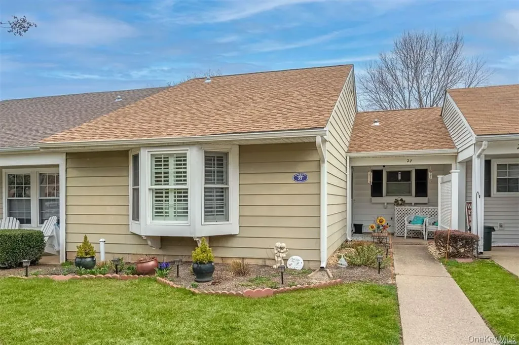 27 Hearthside Drive Mount Sinai NY 11766