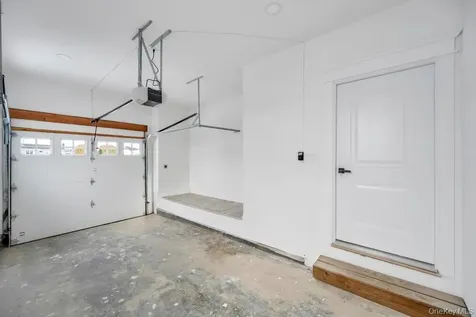 351 Concord Avenue East Meadow NY 11554