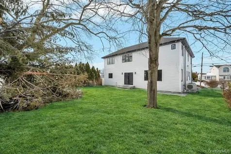 351 Concord Avenue East Meadow NY 11554