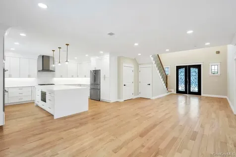 351 Concord Avenue East Meadow NY 11554
