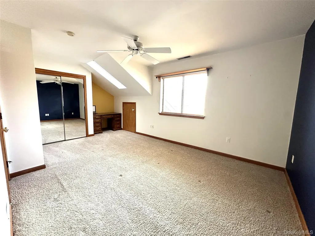 211 Falcon Court Poughkeepsie NY 12603
