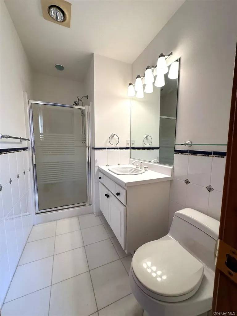 211 Falcon Court Poughkeepsie NY 12603