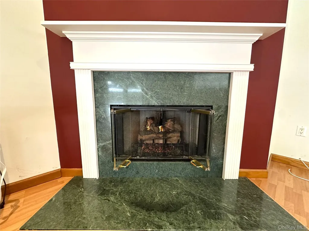 211 Falcon Court Poughkeepsie NY 12603