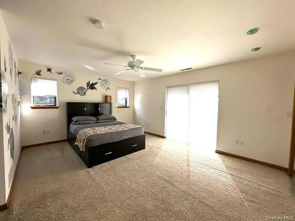 211 Falcon Court Poughkeepsie NY 12603