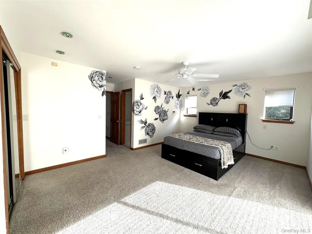 211 Falcon Court Poughkeepsie NY 12603