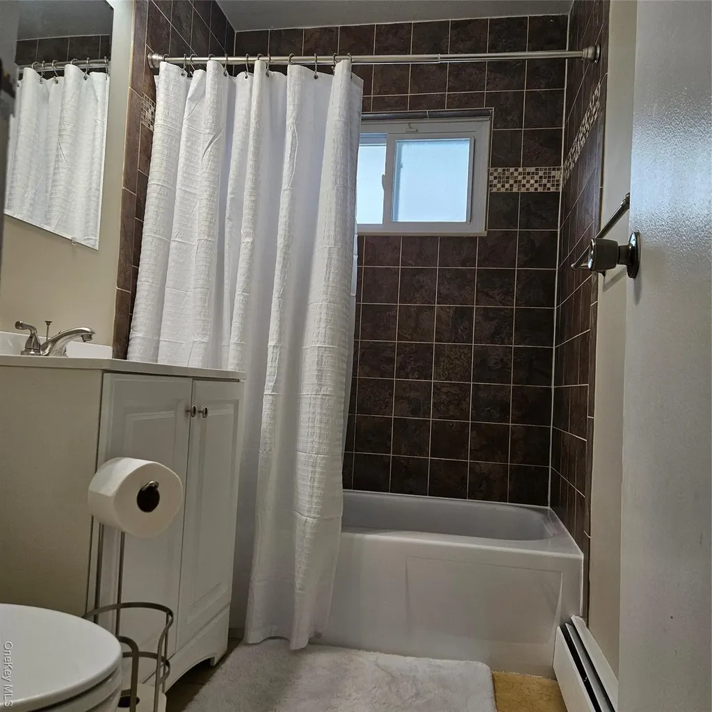 71 Adams Road Central Islip NY 11722