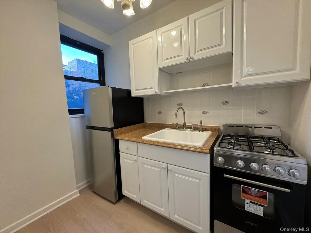 6735 Yellowstone Boulevard Forest Hills NY 11375