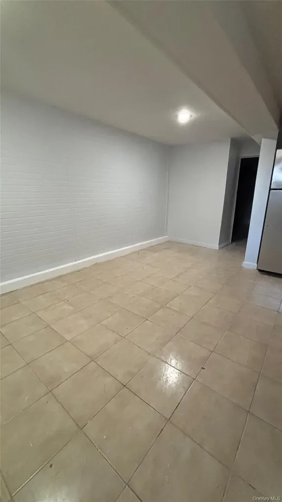 1527 E 172nd Street Bronx NY 10472