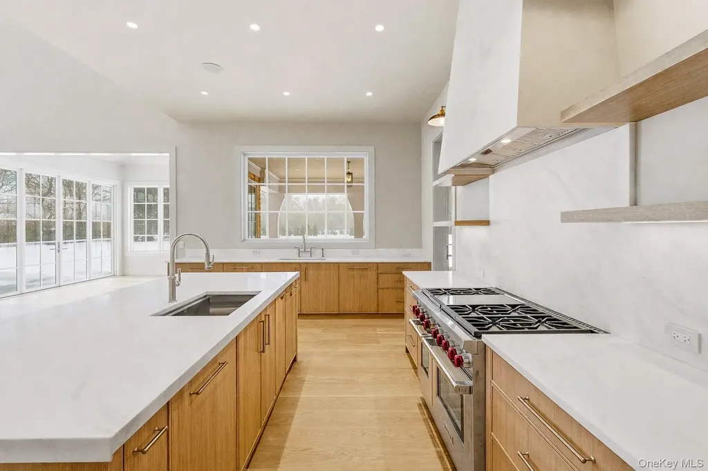 120 Halsey Lane Bridgehampton NY 11932