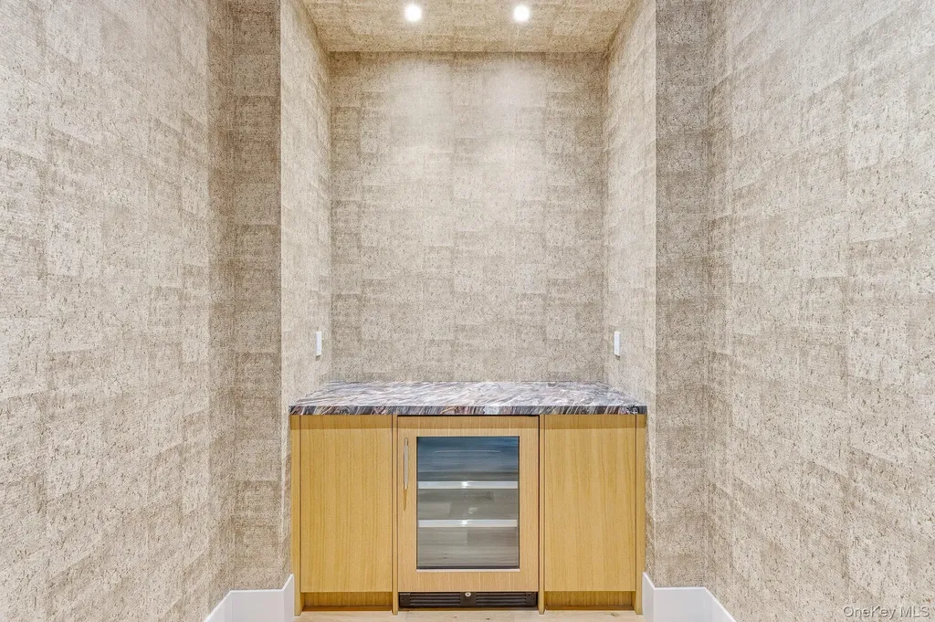120 Halsey Lane Bridgehampton NY 11932