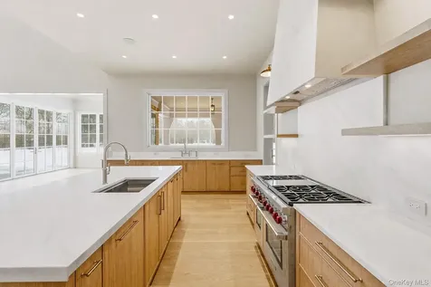120 Halsey Lane Bridgehampton NY 11932