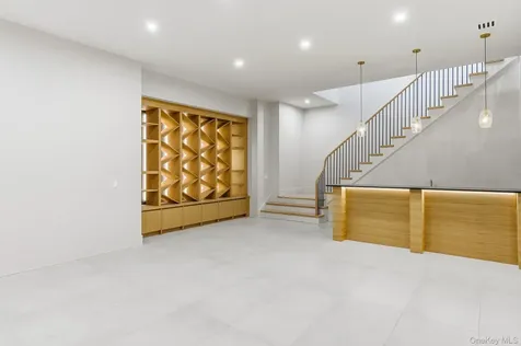 120 Halsey Lane Bridgehampton NY 11932