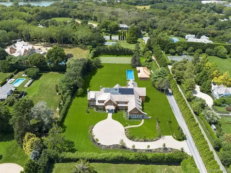 120 Halsey Lane Bridgehampton NY 11932
