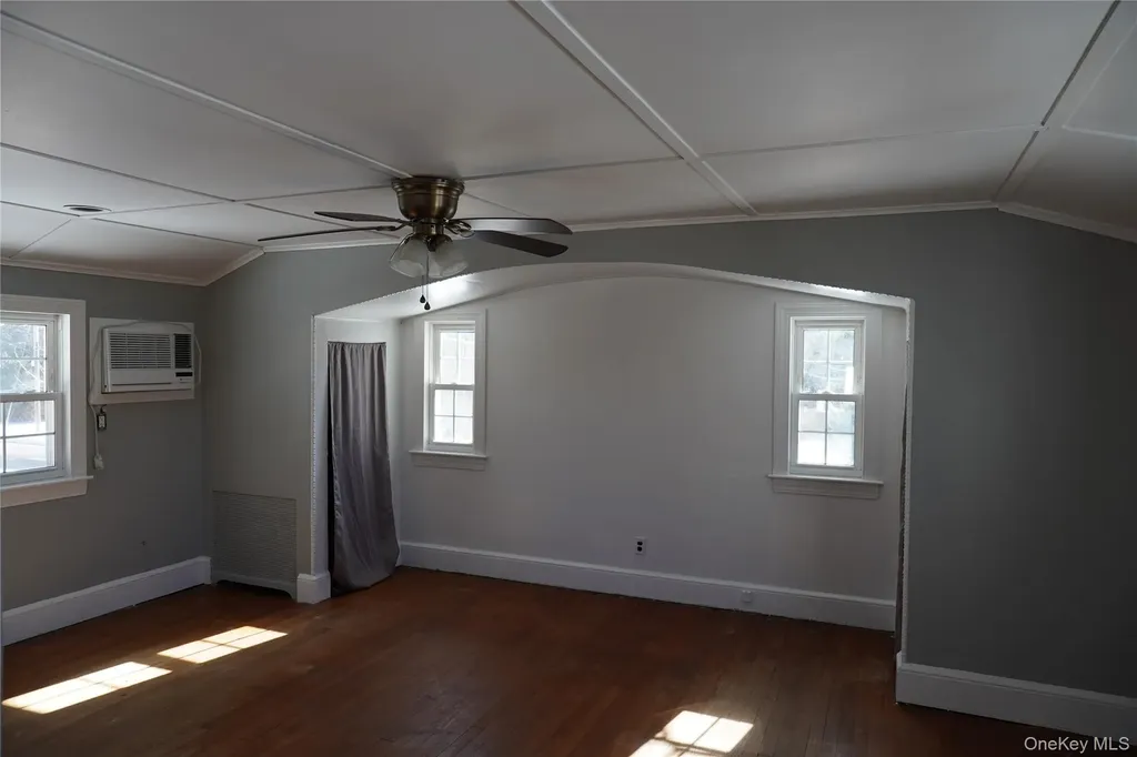 21 Potter Street Patchogue NY 11772
