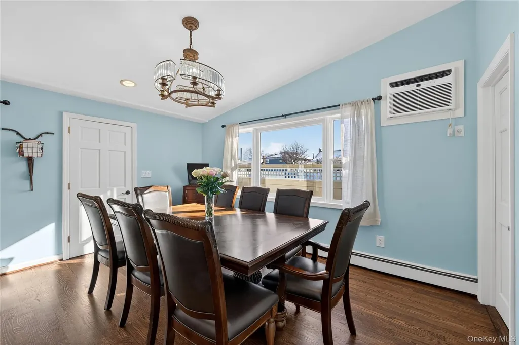 3351 4th Street Oceanside NY 11572