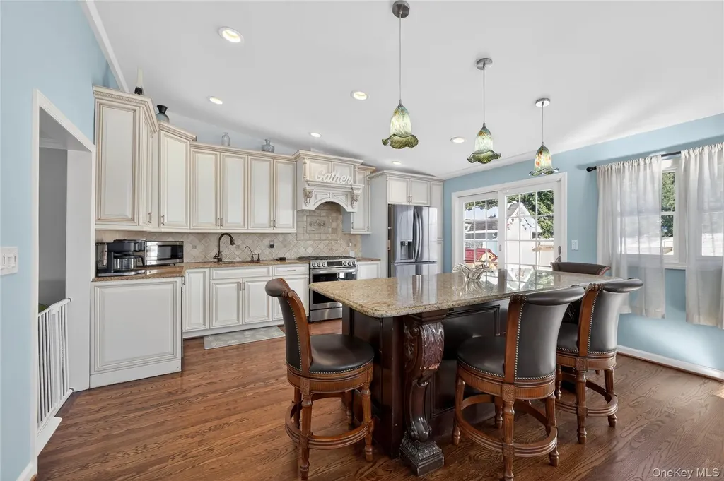 3351 4th Street Oceanside NY 11572