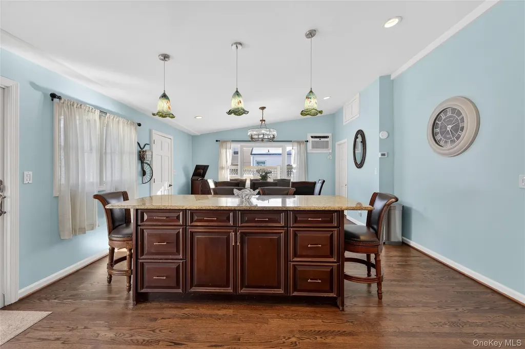 3351 4th Street Oceanside NY 11572