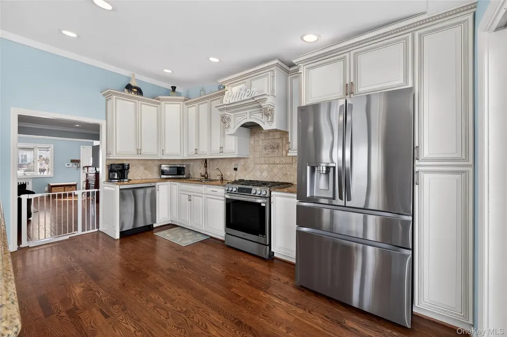 3351 4th Street Oceanside NY 11572