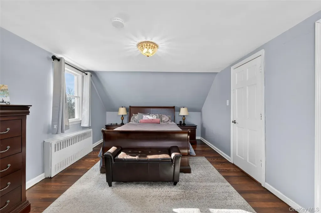 3351 4th Street Oceanside NY 11572