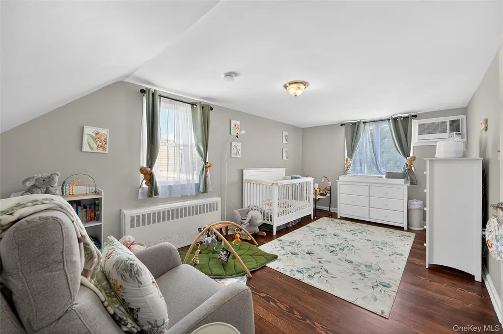 3351 4th Street Oceanside NY 11572