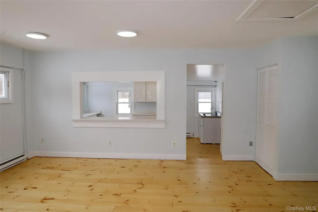 7217 Albany Post Road Red Hook NY 12572
