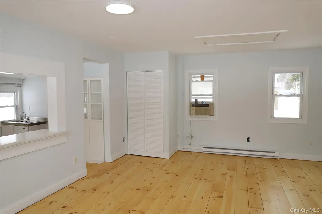 7217 Albany Post Road Red Hook NY 12572