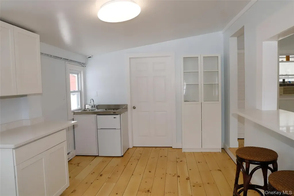 7217 Albany Post Road Red Hook NY 12572
