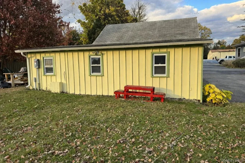 7217 Albany Post Road Red Hook NY 12572