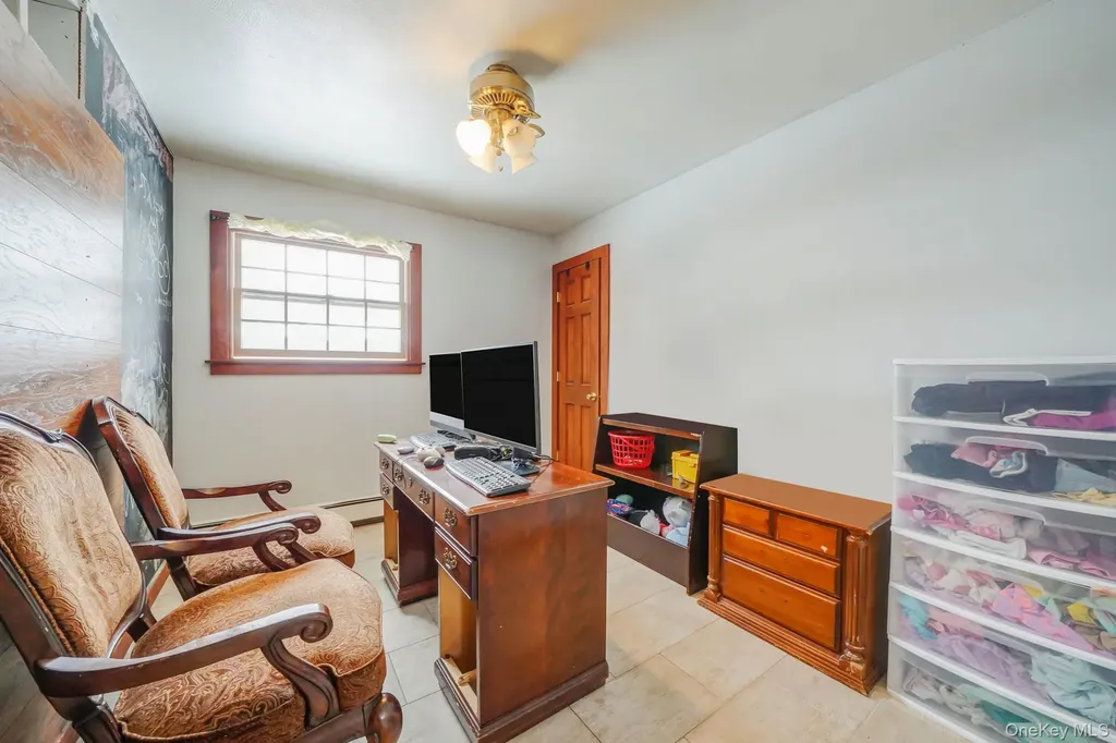 71 Oak Avenue Shirley NY 11967