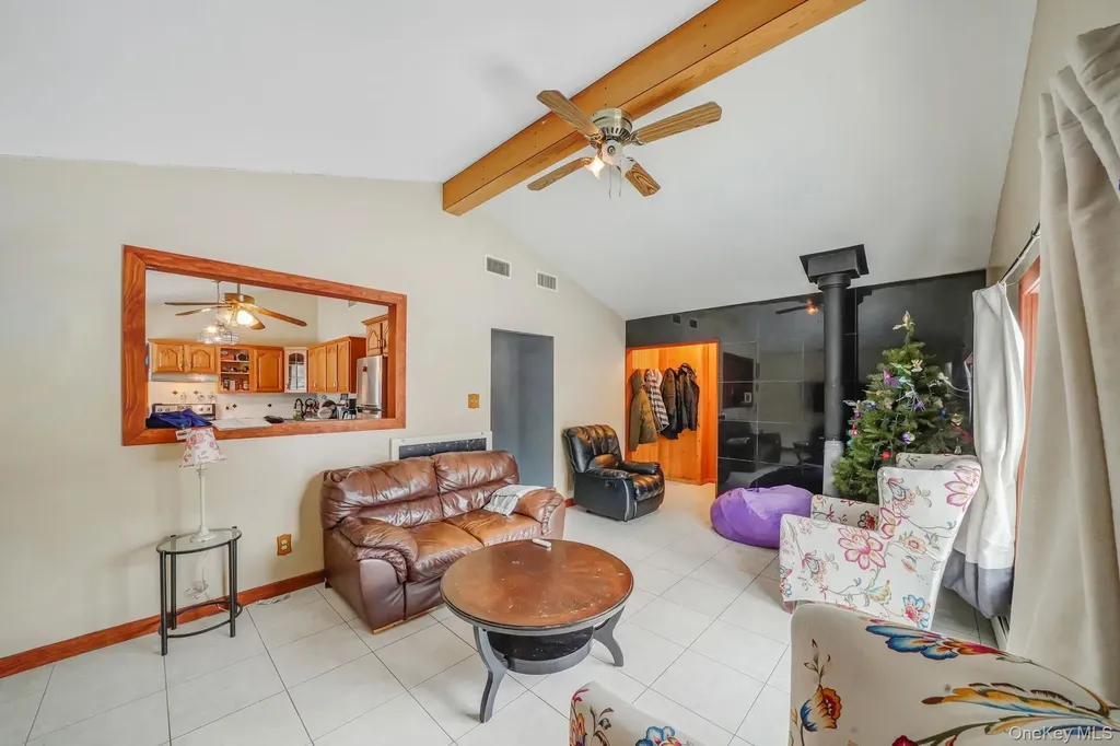 71 Oak Avenue Shirley NY 11967