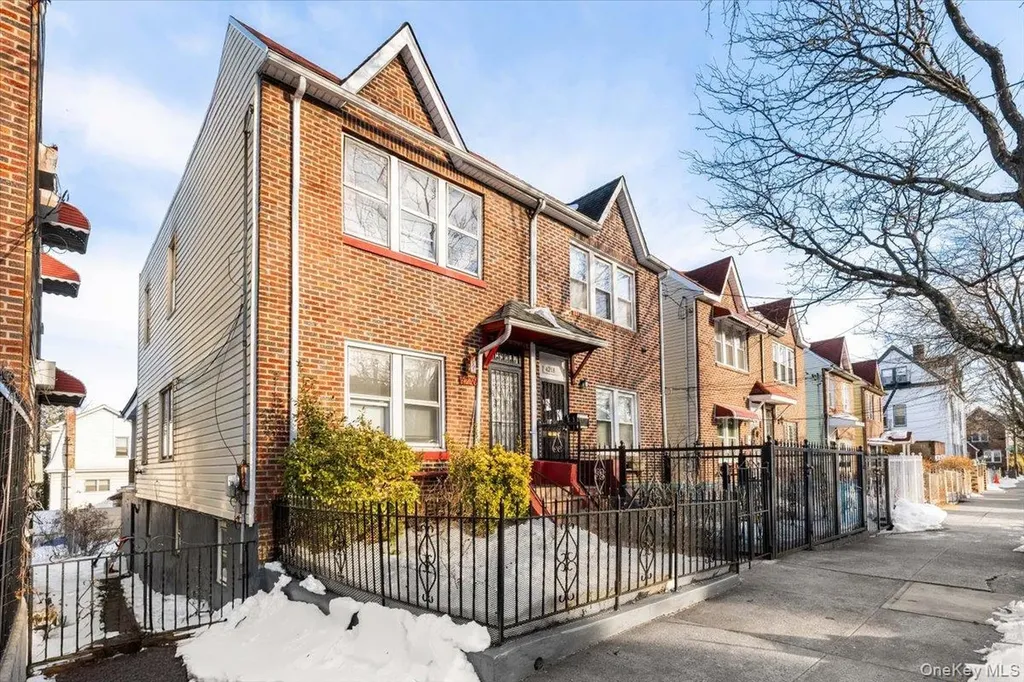 4220 Boyd Avenue Bronx NY 10466