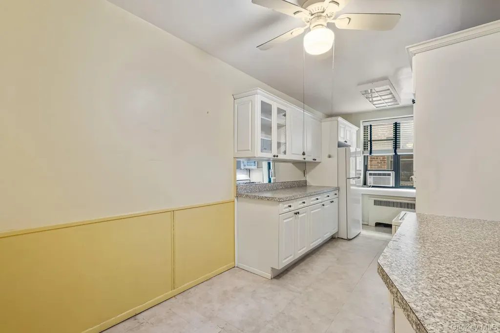 2 Townhouse Place Great Neck NY 11021