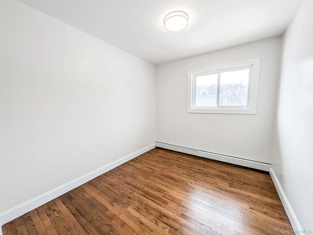 41 Richmond Street Islip NY 11751