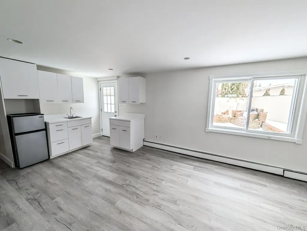 41 Richmond Street Islip NY 11751