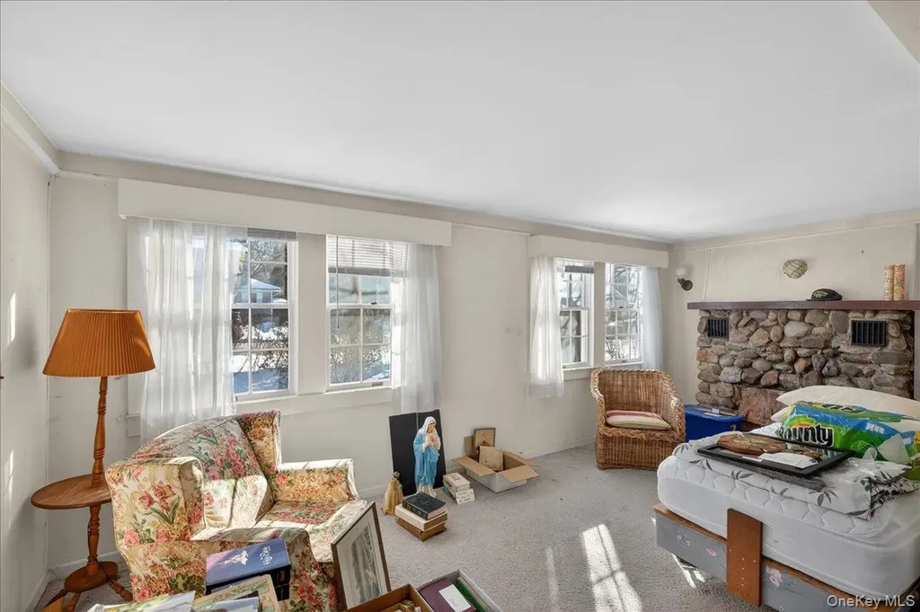 175 Main Avenue Mastic NY 11950