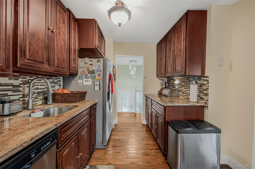 1008 Wood Park Drive Baldwin NY 11510