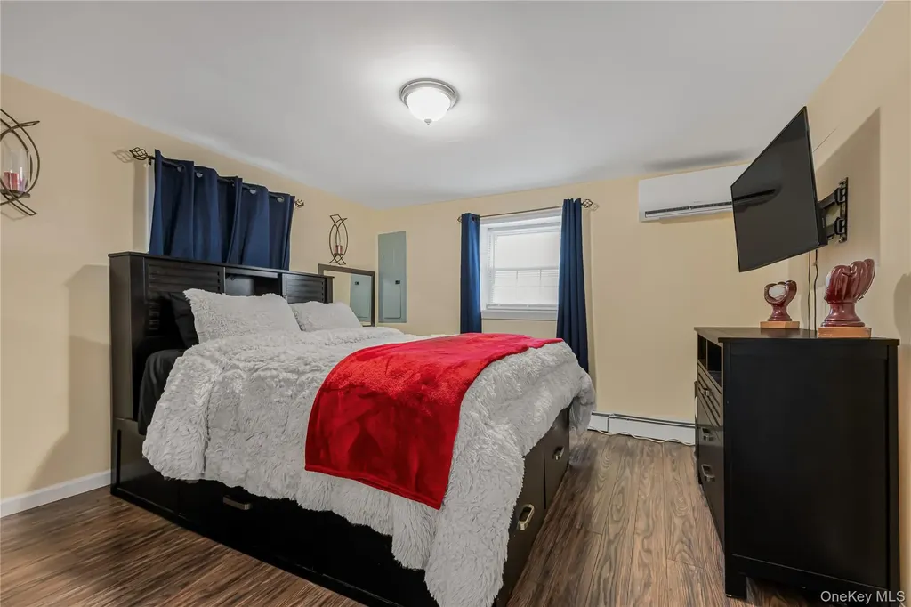 1008 Wood Park Drive Baldwin NY 11510