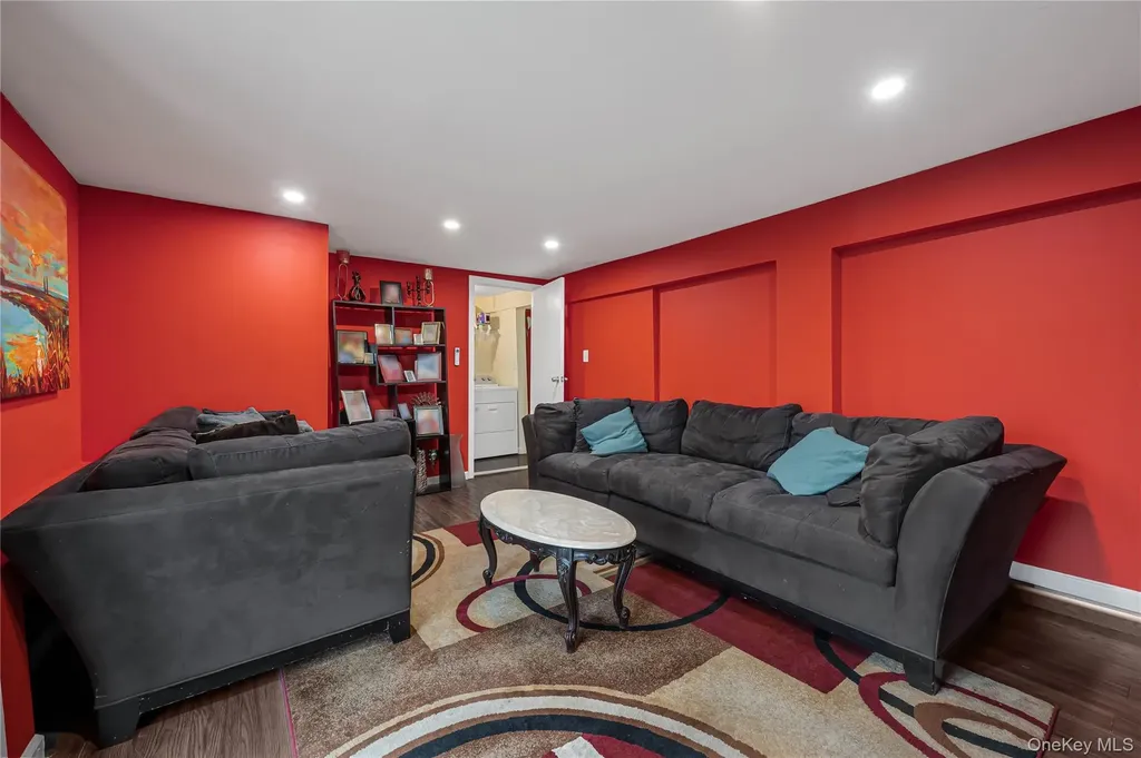 1008 Wood Park Drive Baldwin NY 11510