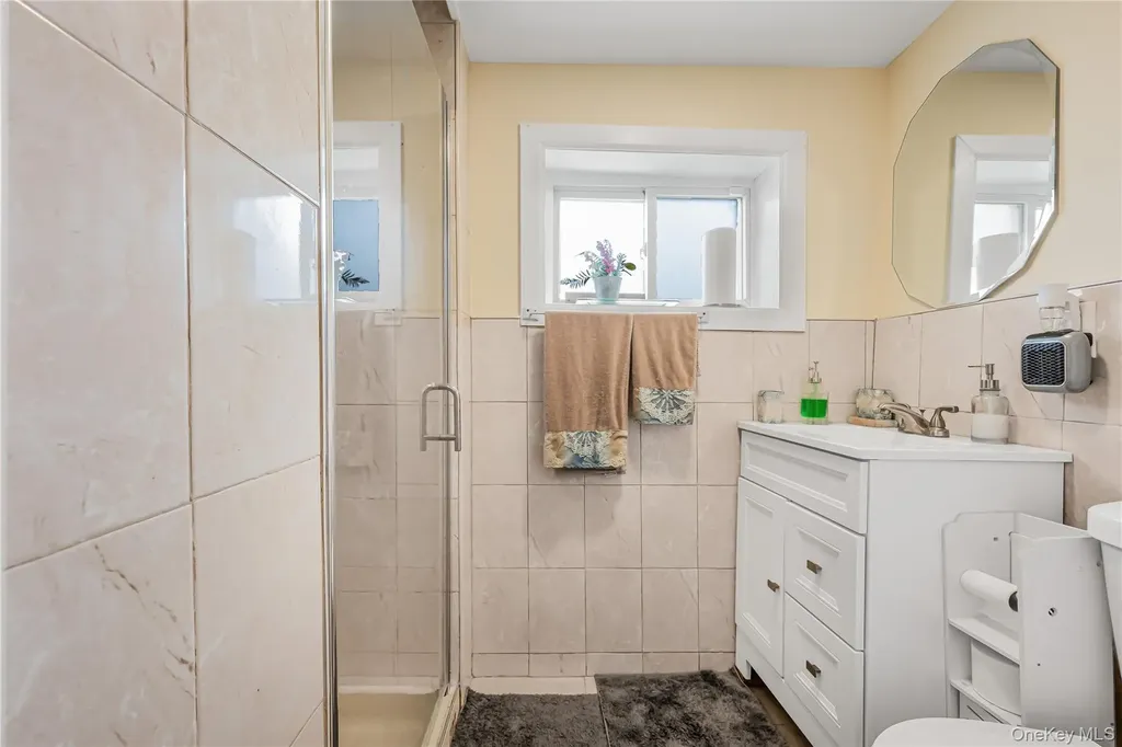 1008 Wood Park Drive Baldwin NY 11510