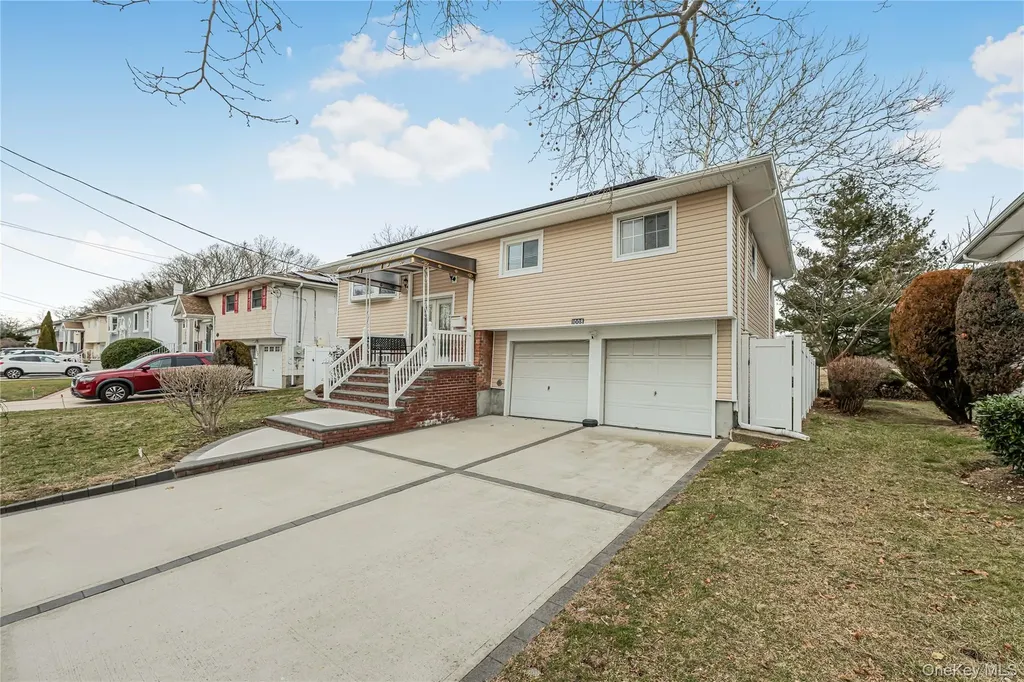 1008 Wood Park Drive Baldwin NY 11510