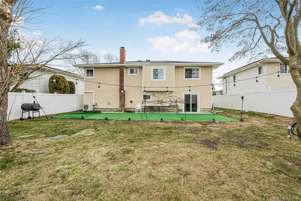 1008 Wood Park Drive Baldwin NY 11510