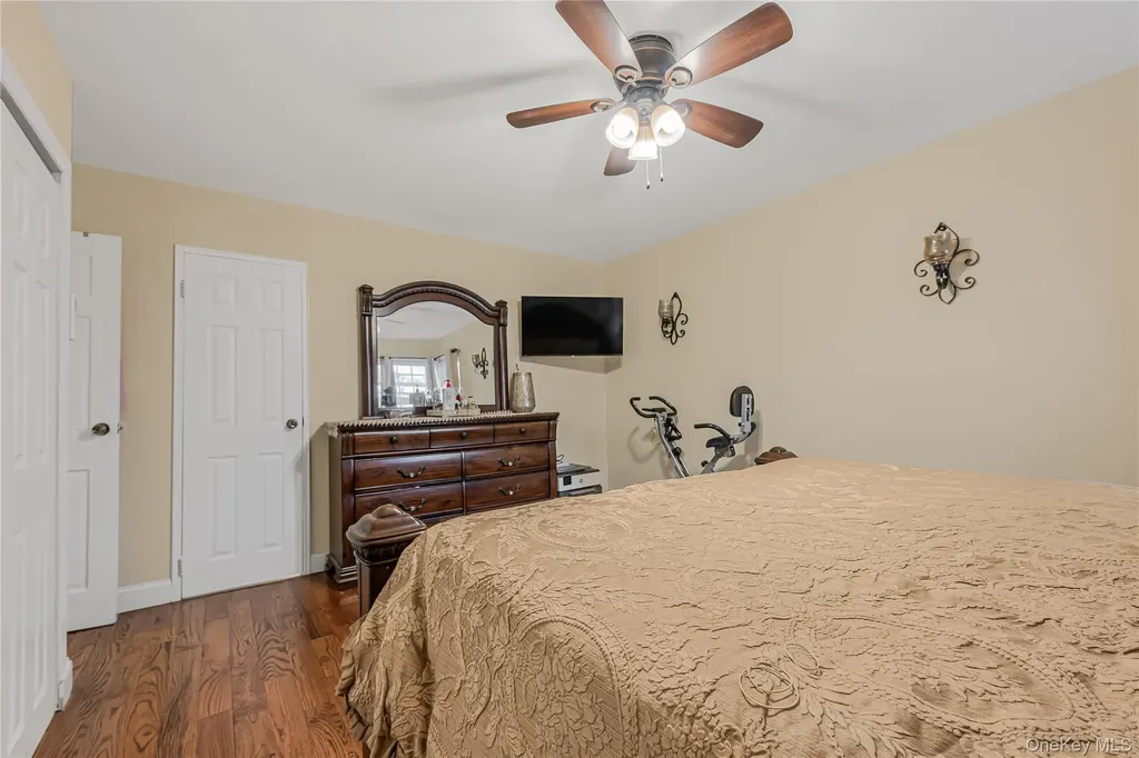 1008 Wood Park Drive Baldwin NY 11510