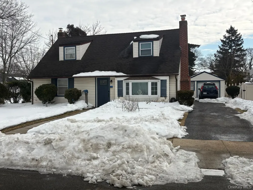 95 Horton Avenue Valley Stream NY 11581