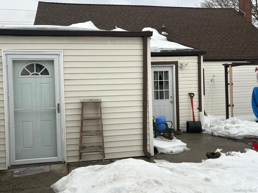 95 Horton Avenue Valley Stream NY 11581