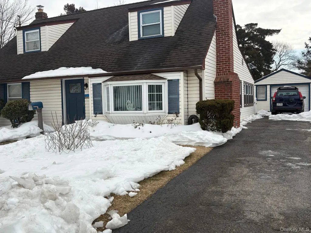 95 Horton Avenue Valley Stream NY 11581