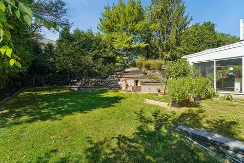 252 County Center Road White Plains NY 10603
